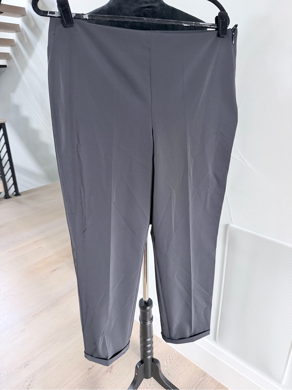 Women’s Plus Black Stretch Dress Capris size 14